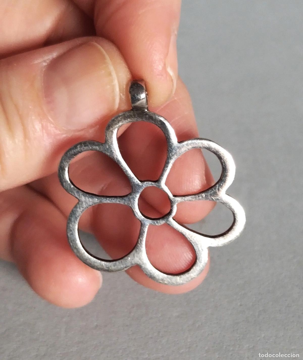 Joyeria: Colgante de plata de ley, flor. - Foto 4