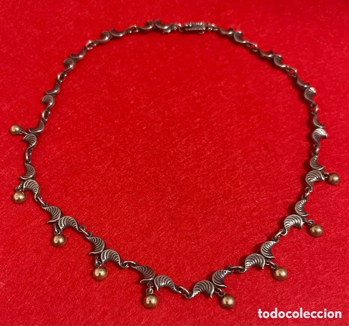Joyeria: Precioso, collar gargantilla en plata de ley contrastada.
