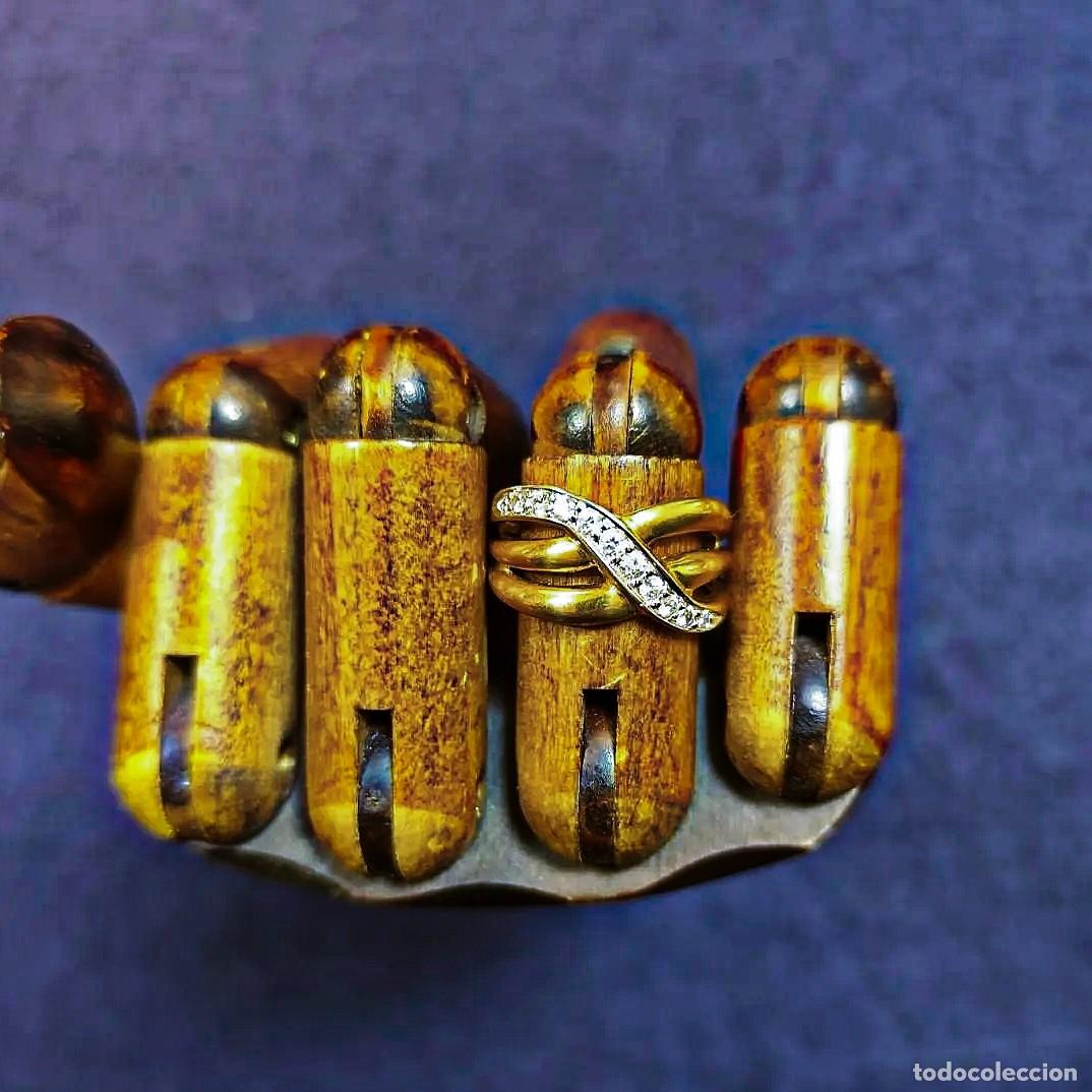 Joyeria: ANILLO DE PLATA CHAPADA EN ORO AMARILLO 18 KTS BANDAS ENTRELAZADAS CIRCONITAS