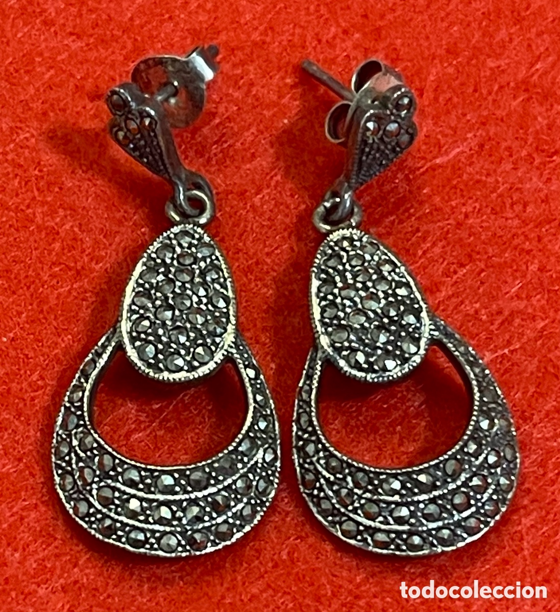 Joyeria: Bonita pareja, de pendientes en plata de ley contrastada y Marquesitas.