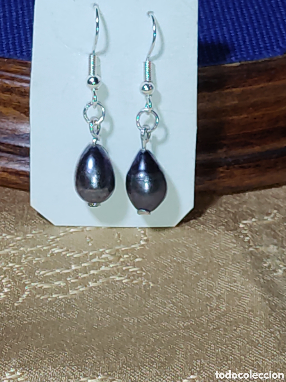 Joyeria: Pendientes l&aacute;grima de perlas gris.