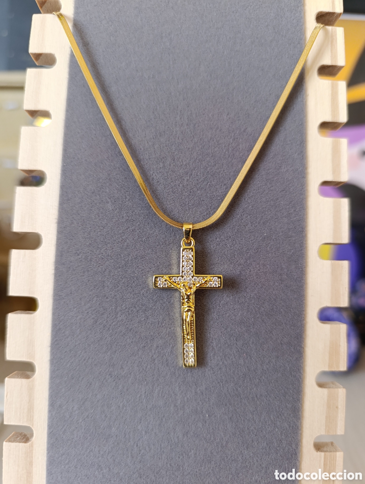 Joyeria: Crucifijo con circonitas - Foto 1