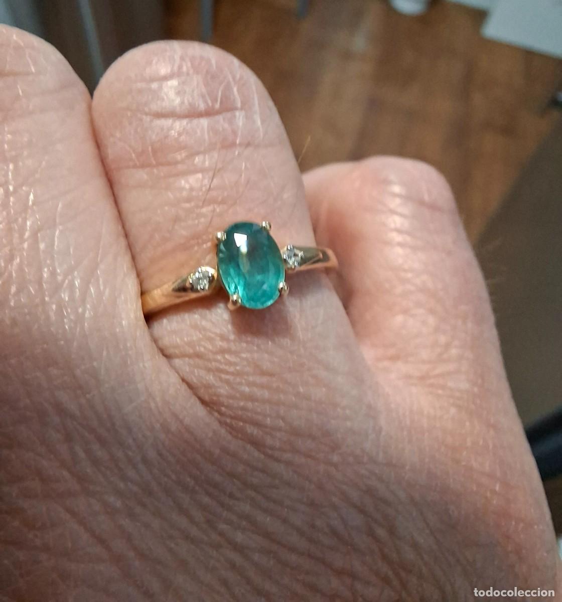 Joyeria: Anillo con esmeralda de Zambia