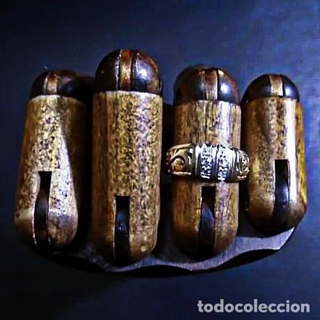 Joyeria: SORTIJA DE PLATA CHAPADA EN ORO AMARILLO CALADA Y BANDAS DE CIRCONITAS