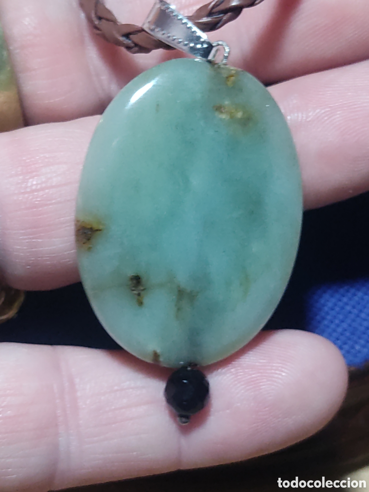 Joyeria: Collar con hermoso colgante de jade verde natural.Vintage.