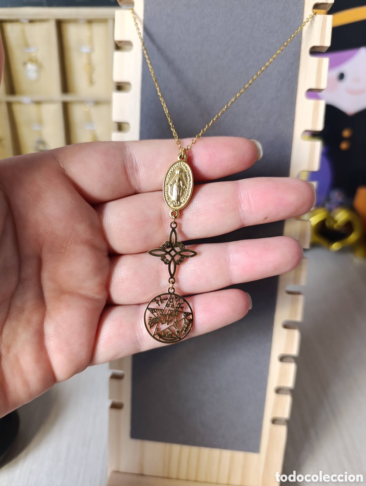 Joyeria: Collar triple con virgen - Foto 3