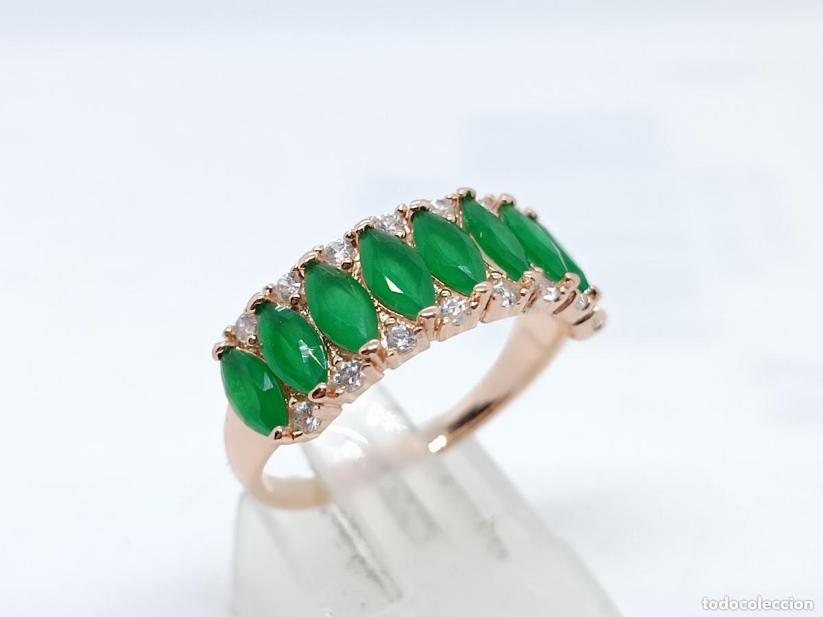 Joyeria: Precioso anillo en oro de 14k con esmeraldas de excelente dise&ntilde;o