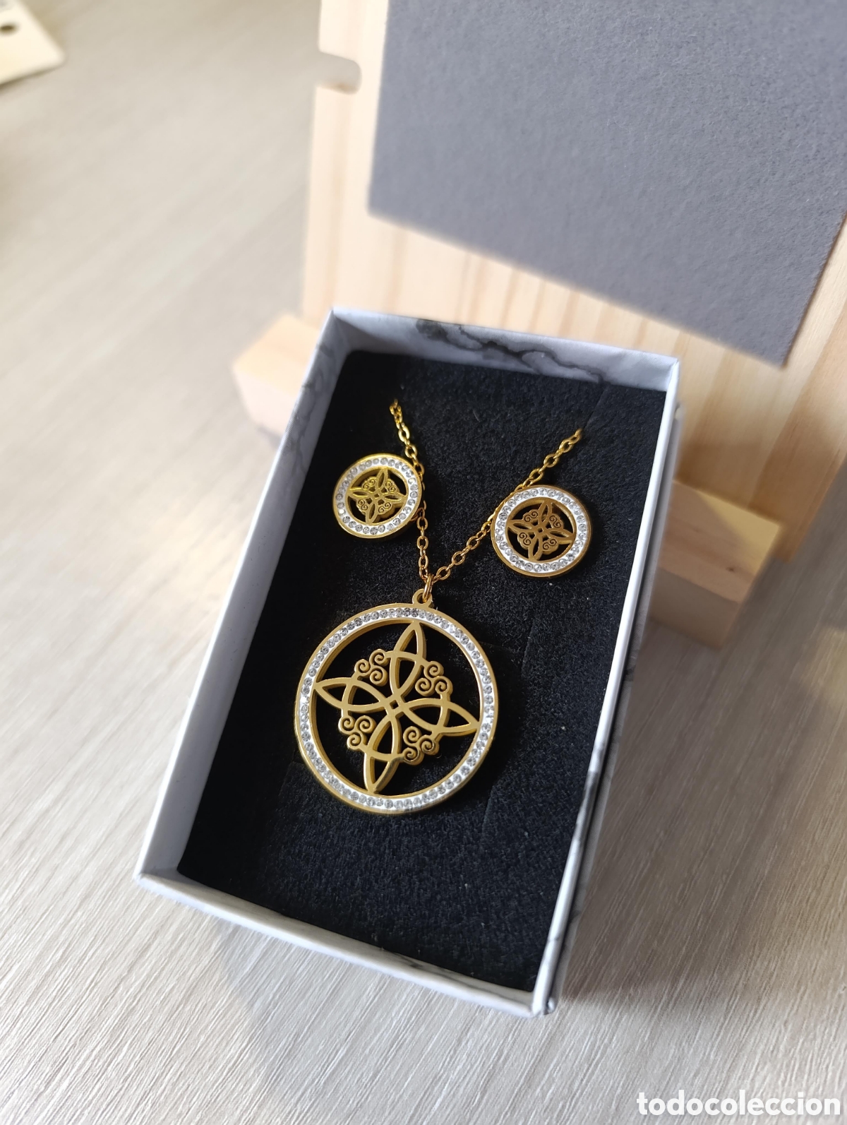 Joyeria: Conjunto nudo de bruja dorado