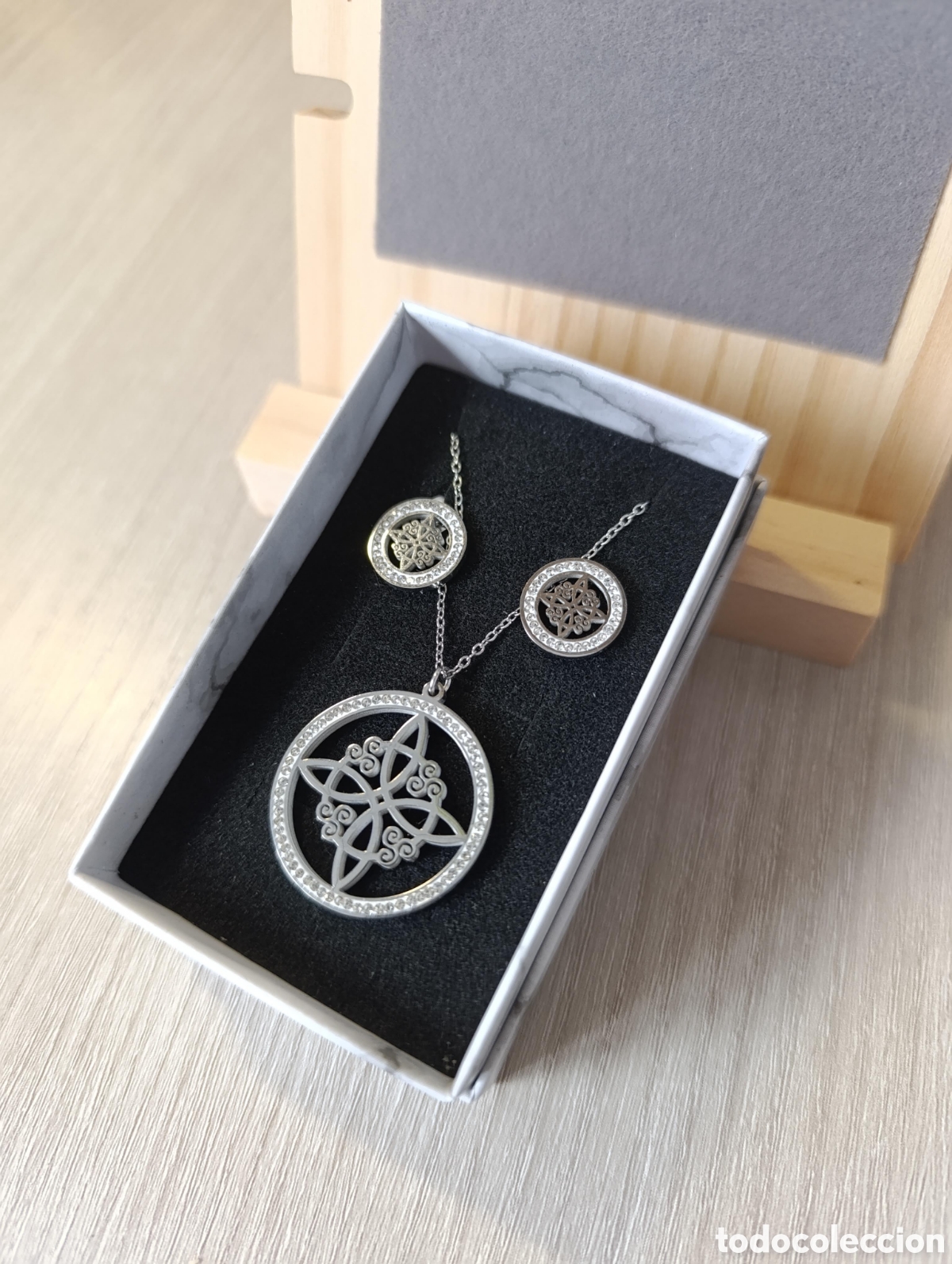 Joyeria: Conjunto nudo de bruja en plateado