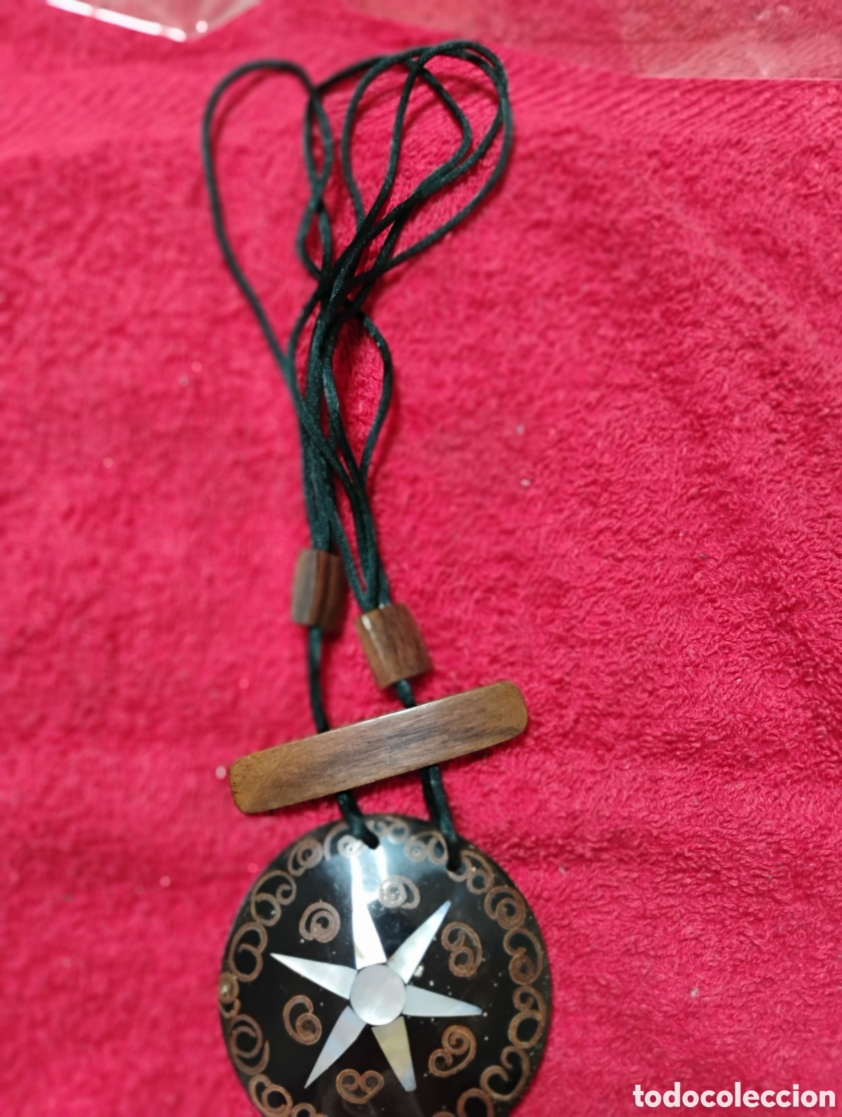 Joyeria: Collar artesano de madera