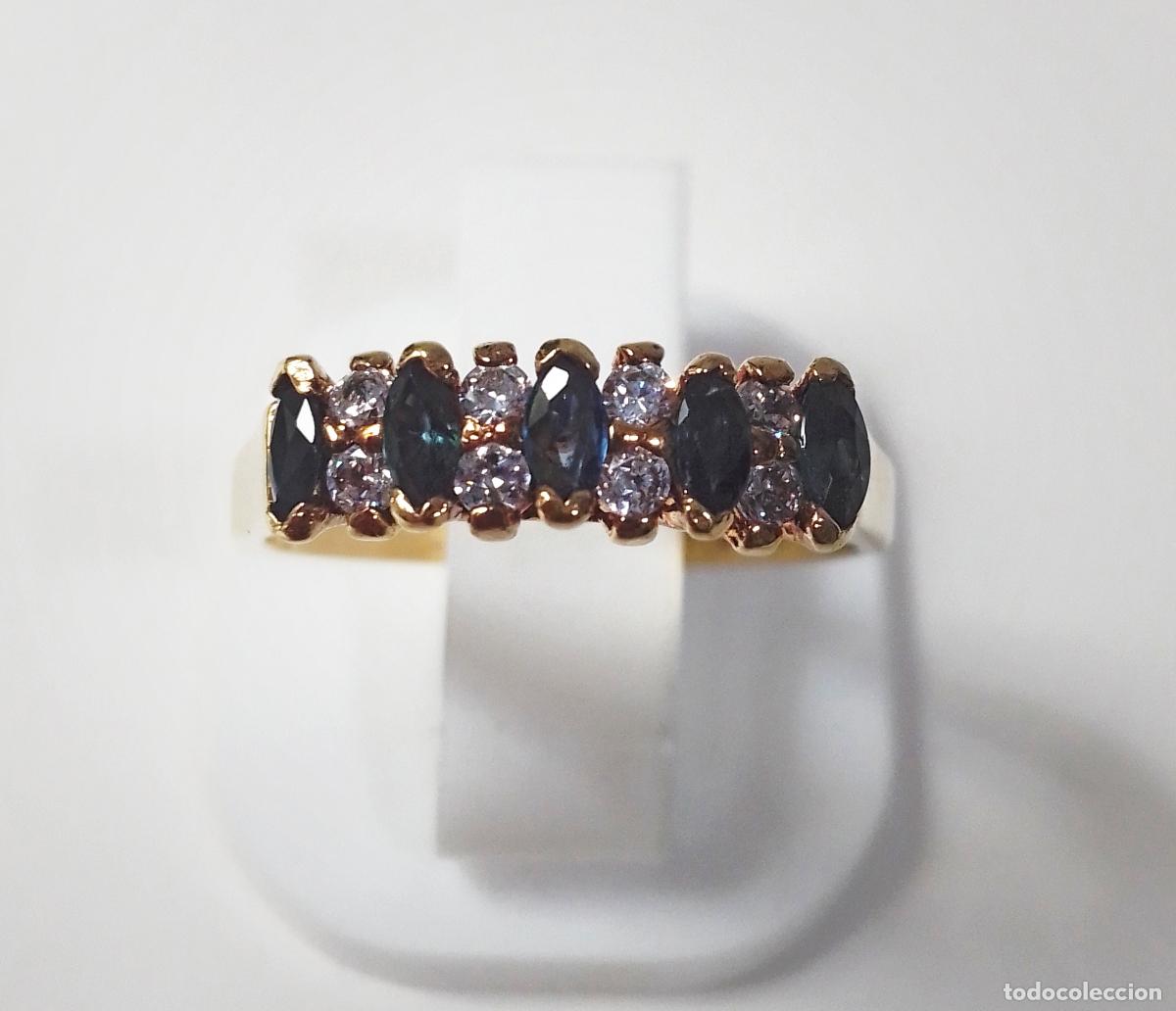 Joyeria: Magn&iacute;fico anillo de plata de ley con zafiros aut&eacute;nticos y circonitas - Talla 15