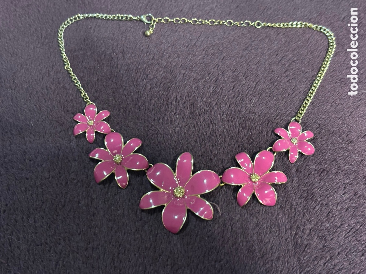 Joyeria: Gargantilla de metal flores rosas