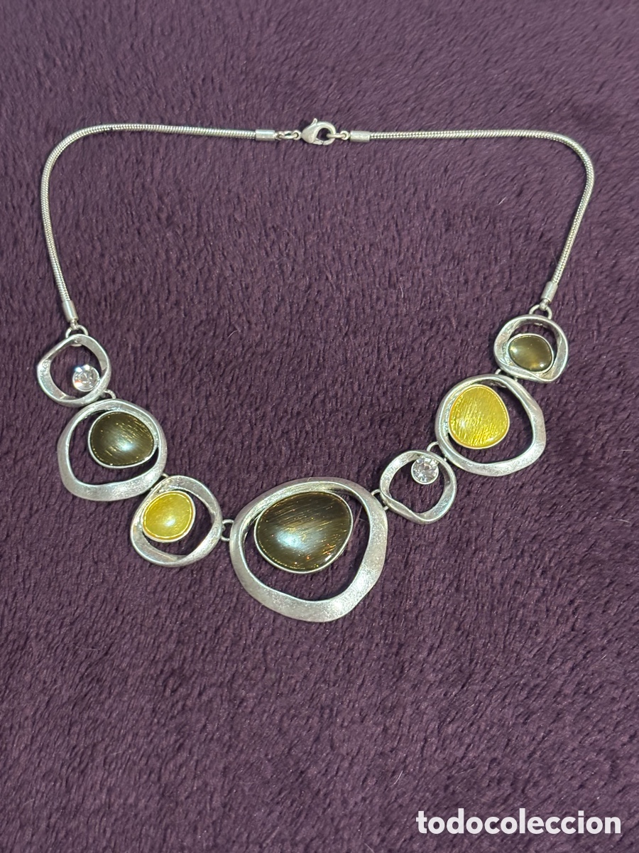 Joyeria: Gargantilla de metal plateado