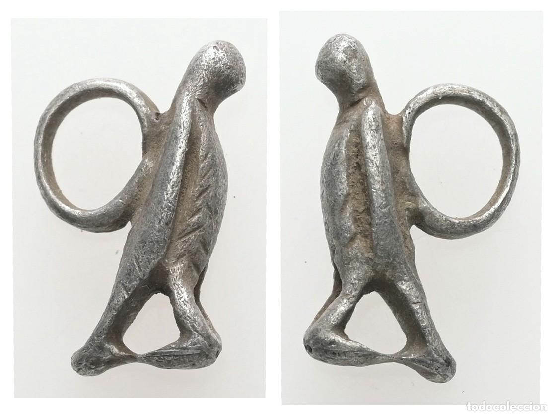 Joyeria: COLGANTE ROMANO DE PLATA CON FORMA DE &Aacute;GUILA - SIGLOS I - II d C.