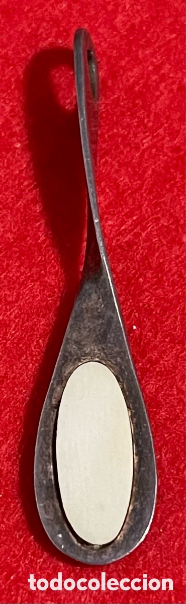 Joyeria: Bonito colgante de dise&ntilde;o de los a&ntilde;os 60-70 en plata de ley.