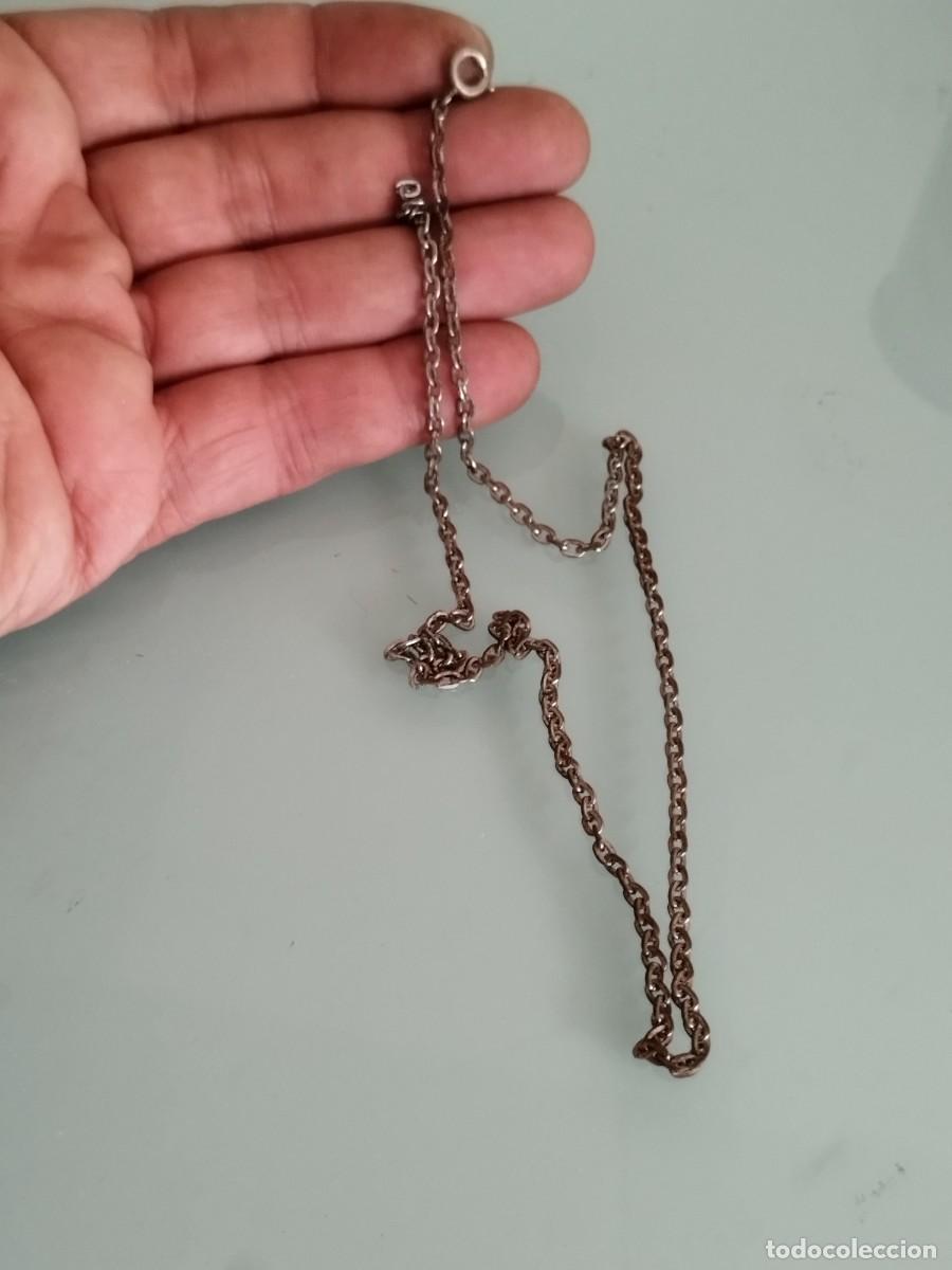 Joyeria: Antigua cadena de eslabones met&aacute;licos. Con cierre a restaurar. A identificar.