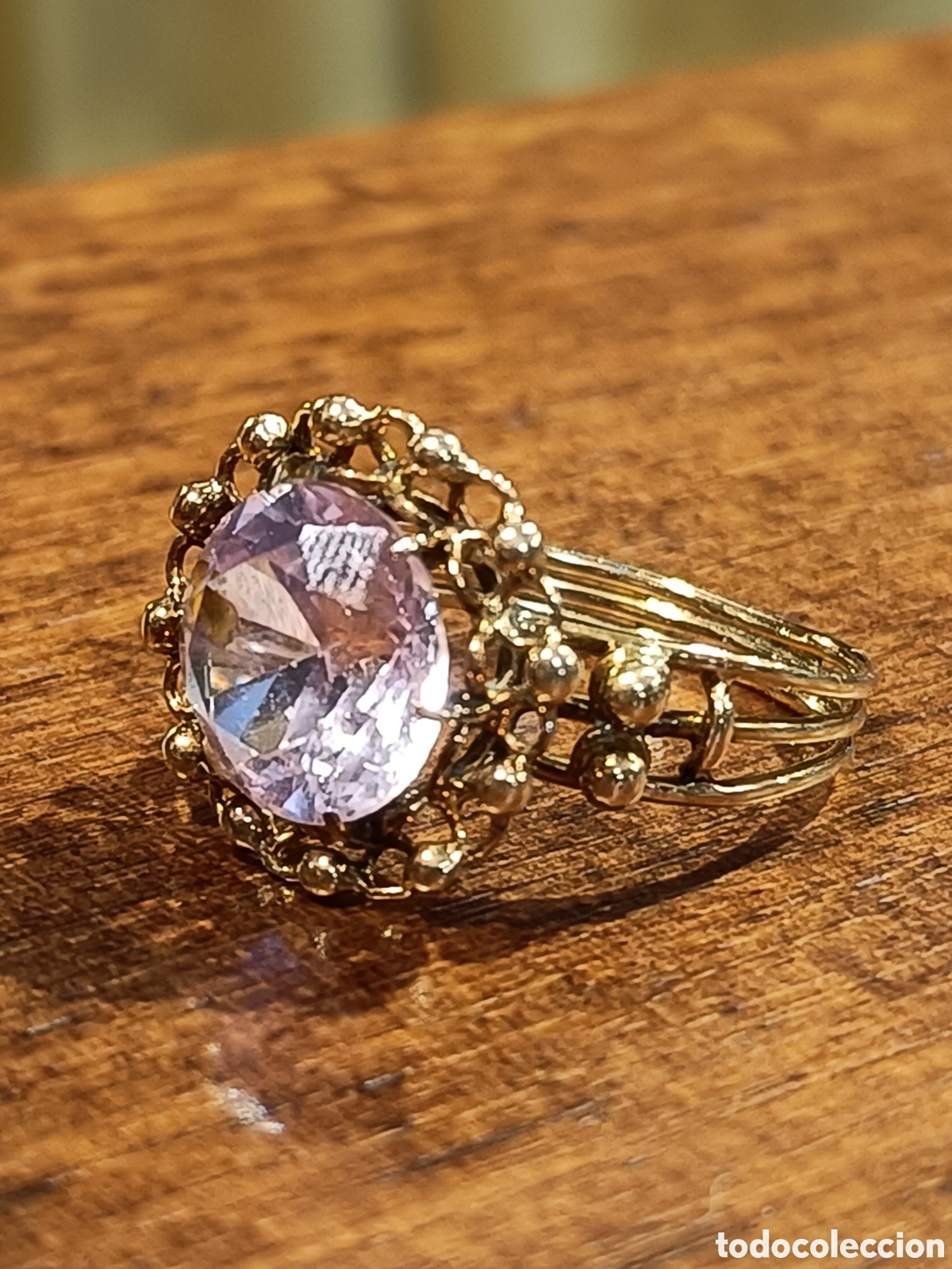 Joyeria: ANTIGUO ANILLO ELABORADO EN ORO 18K Y PIEDRA ROSA.