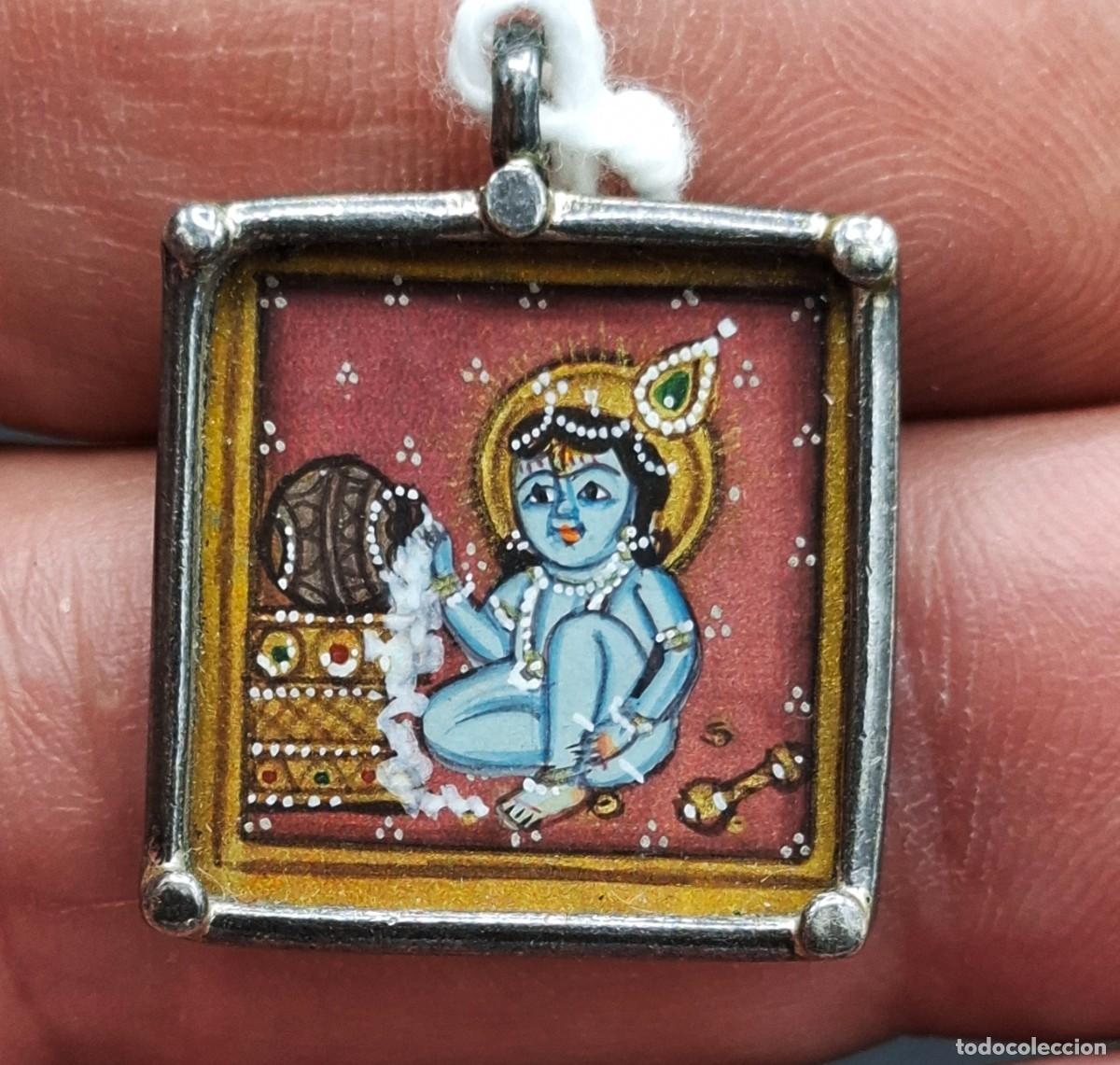 Joyeria: Colgante artesanal con imagen de Ni&ntilde;o Krishna Hindu pintado a mano