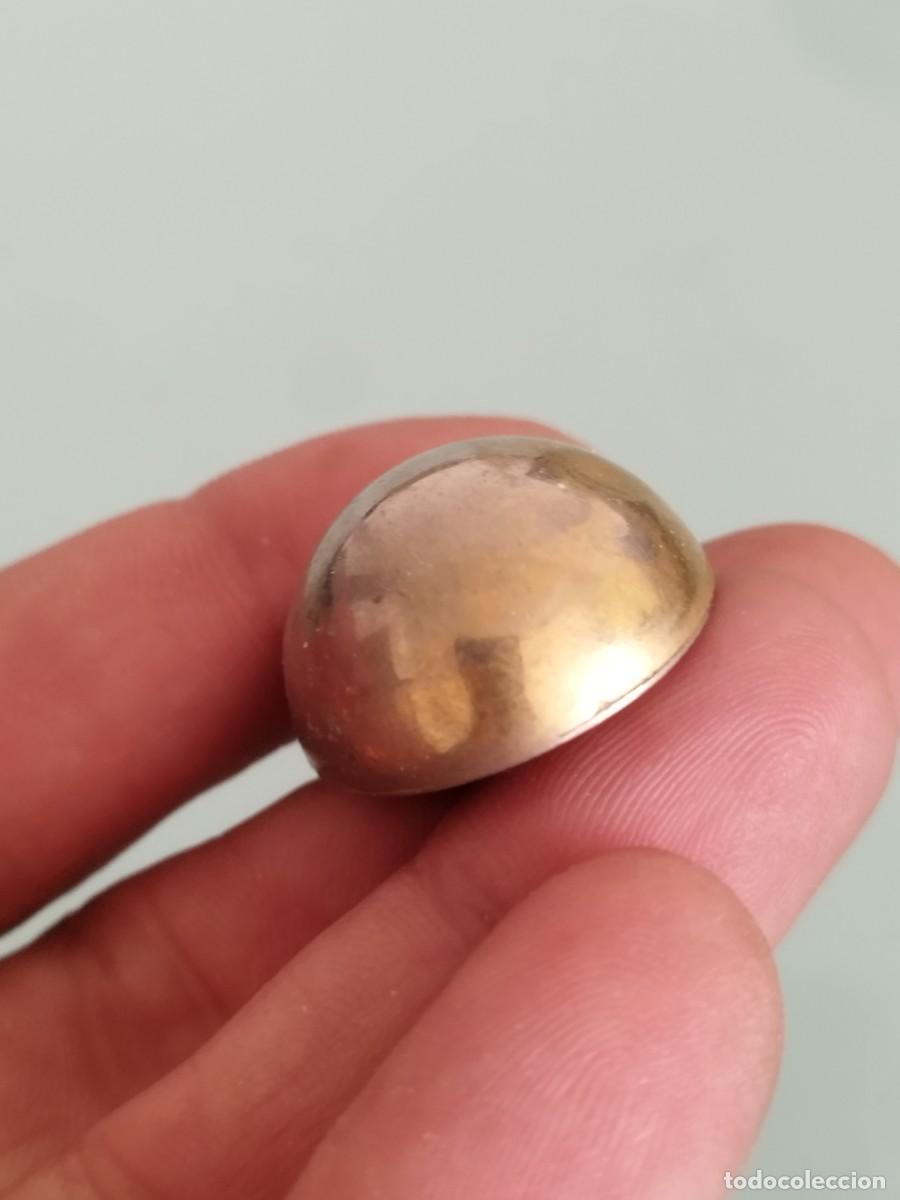 Joyeria: Antiguo pendiente de clip de color dorado. - Foto 2