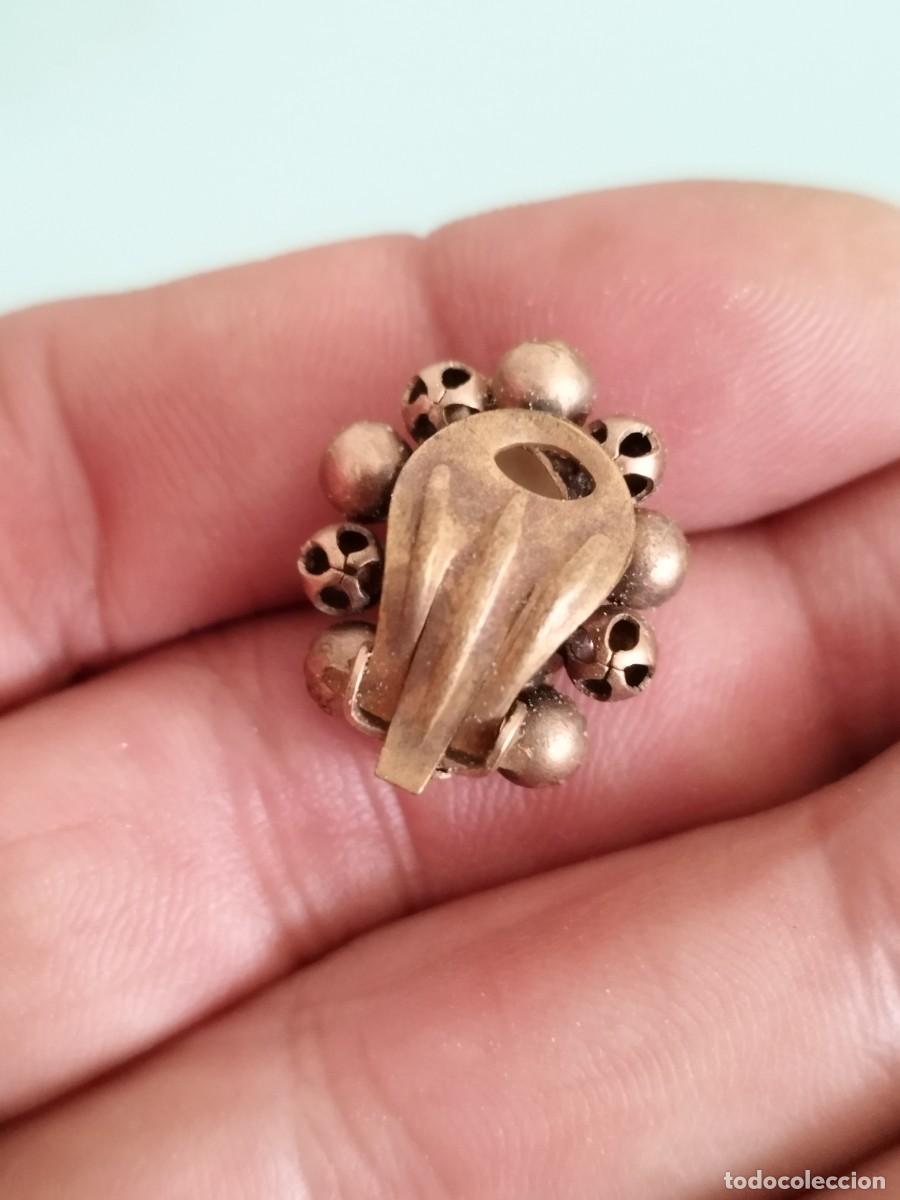 Joyeria: Antiguo pendiente con camafeo en el centro. Con tipo perlas a identificar. - Foto 3
