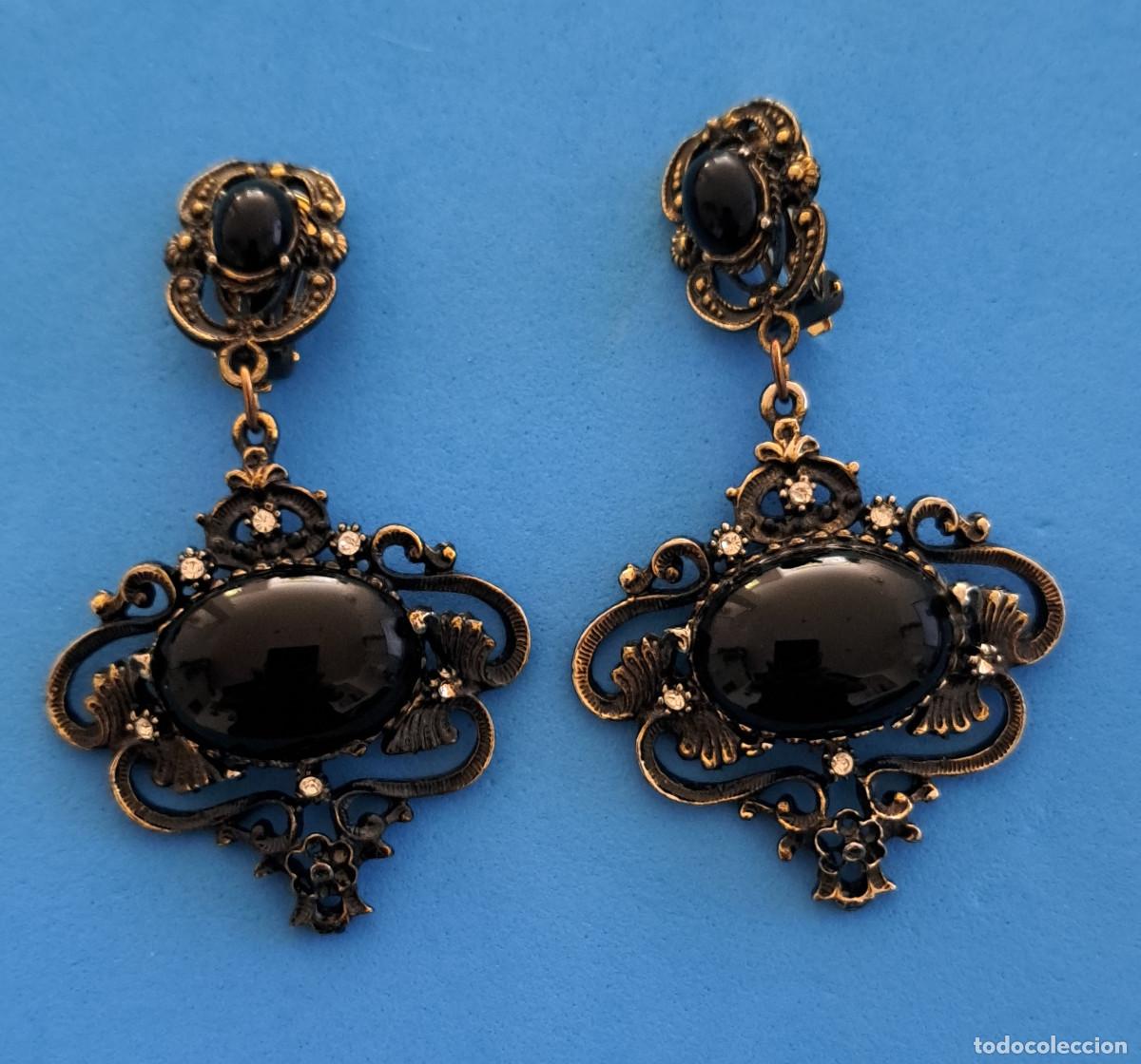 Joyeria: PENDIENTES BARROCO-G&Oacute;TICOS TAMA&Ntilde;O GRANDE CON PIEDRAS DE ONIX Y PEQUE&Ntilde;OS CRISTALES ref. DD