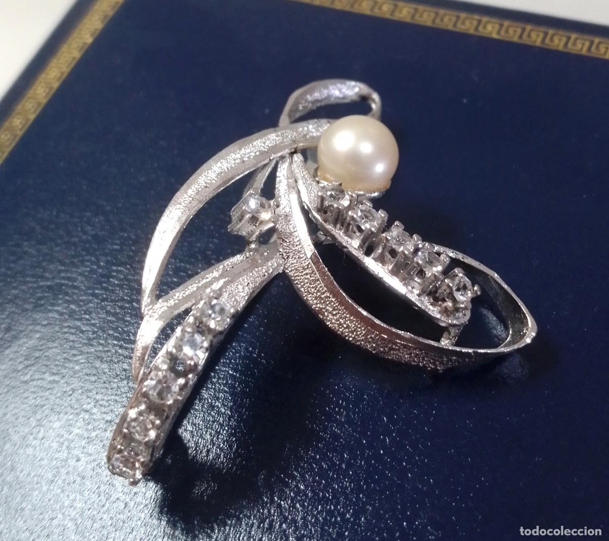 Joyeria: Magn&iacute;fico broche vintage de plata de ley con perla sint&eacute;tica y circonitas