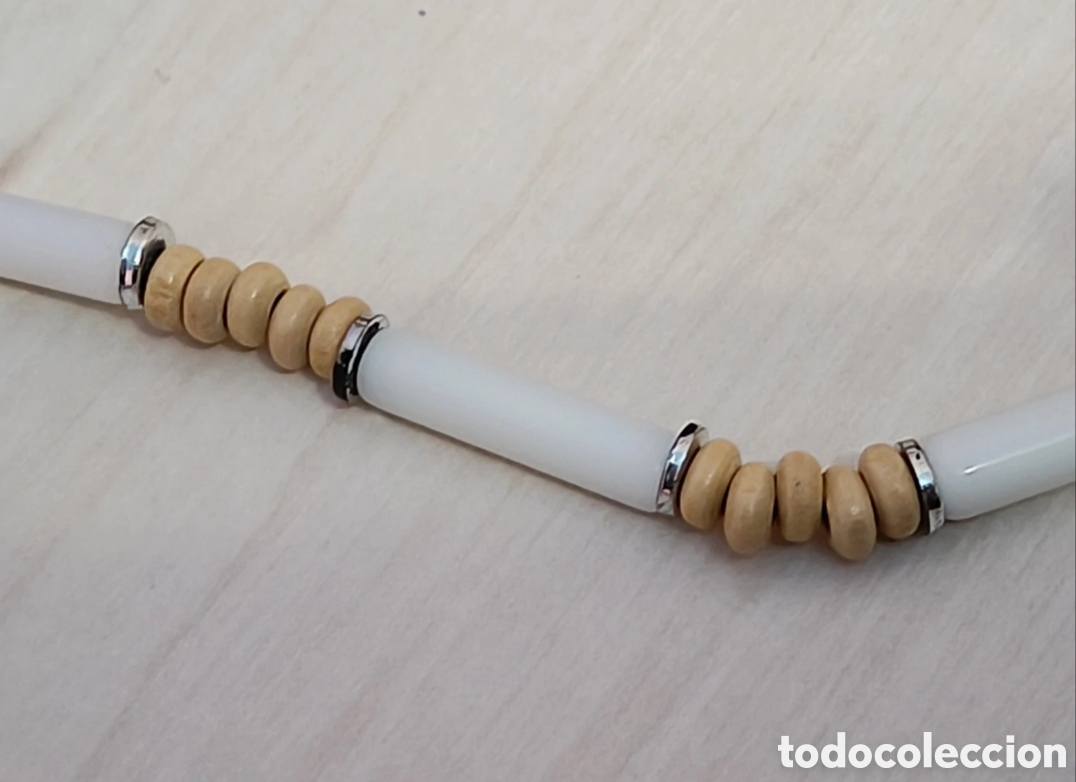 Joyeria: Gargantilla de cuentas blancas y marrones - Foto 2