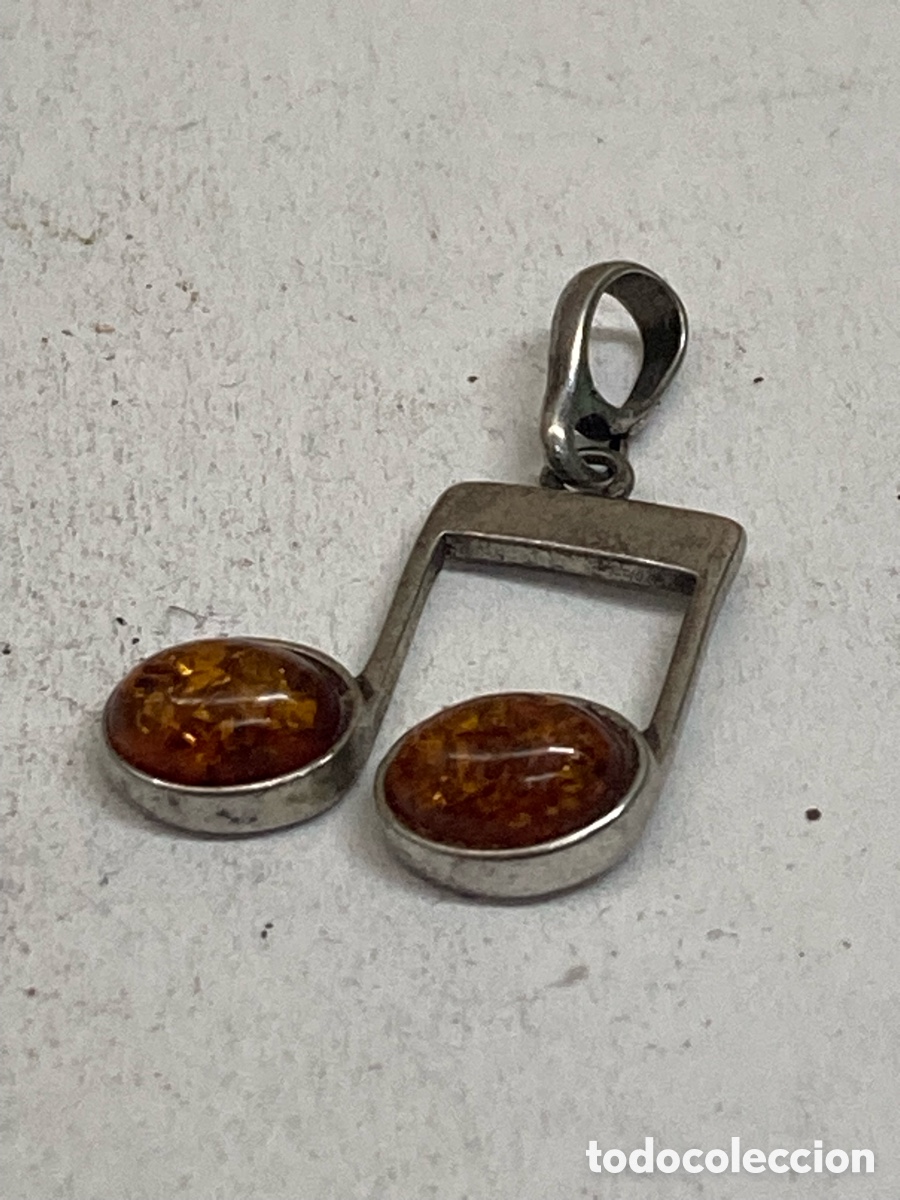 Joyeria: Colgante de plata ambar C578