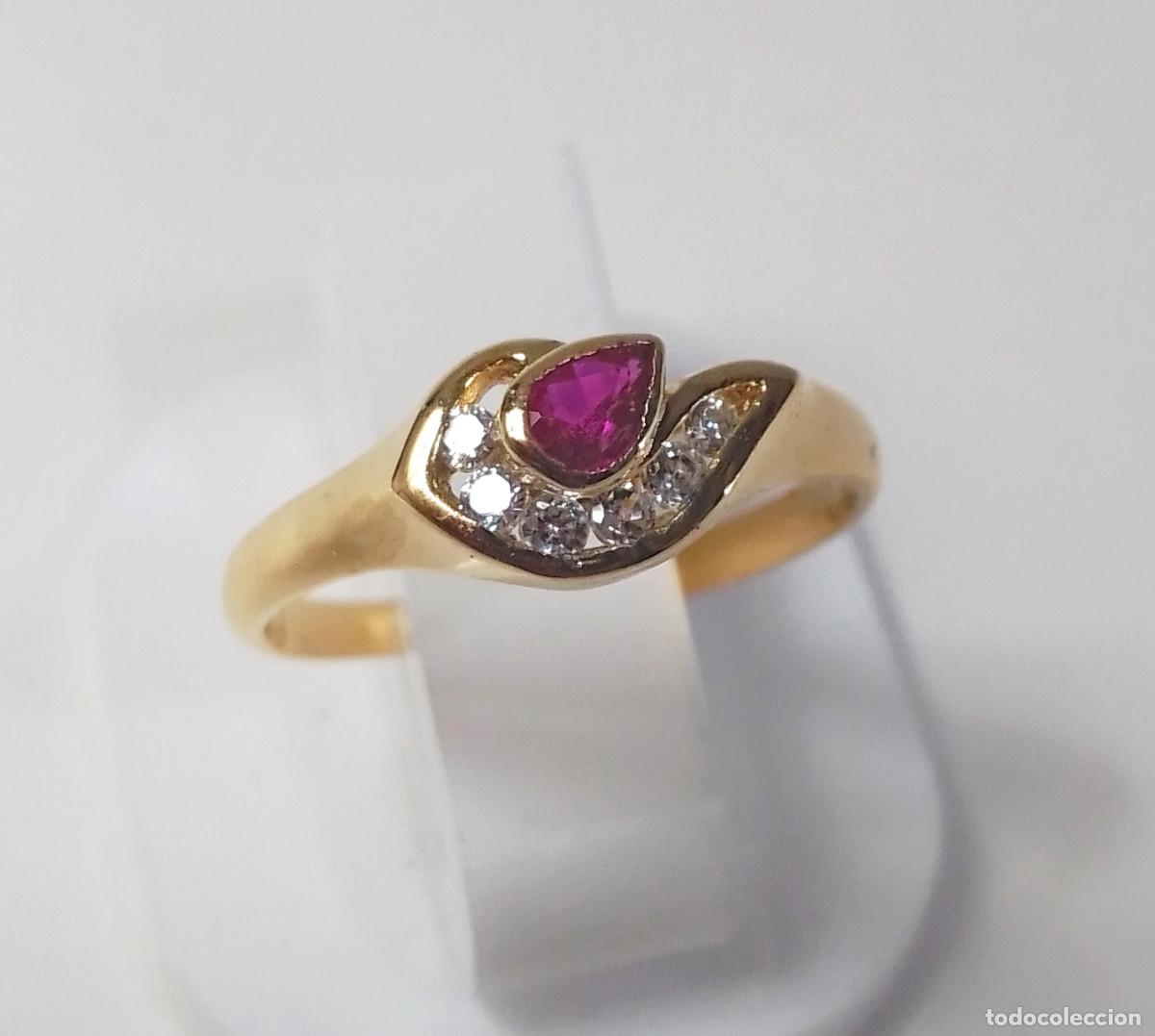 Joyeria: Precioso anillo cl&aacute;sico de plata de ley ba&ntilde;ado en oro con rub&iacute; aut&eacute;ntico - Talla 10