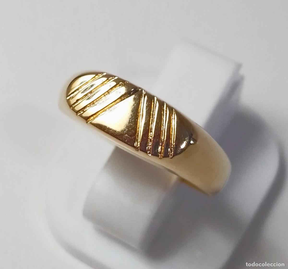 Joyeria: Anillo cl&aacute;sico tipo sello de plata de ley ba&ntilde;ado en oro estilo vintage - Talla 14
