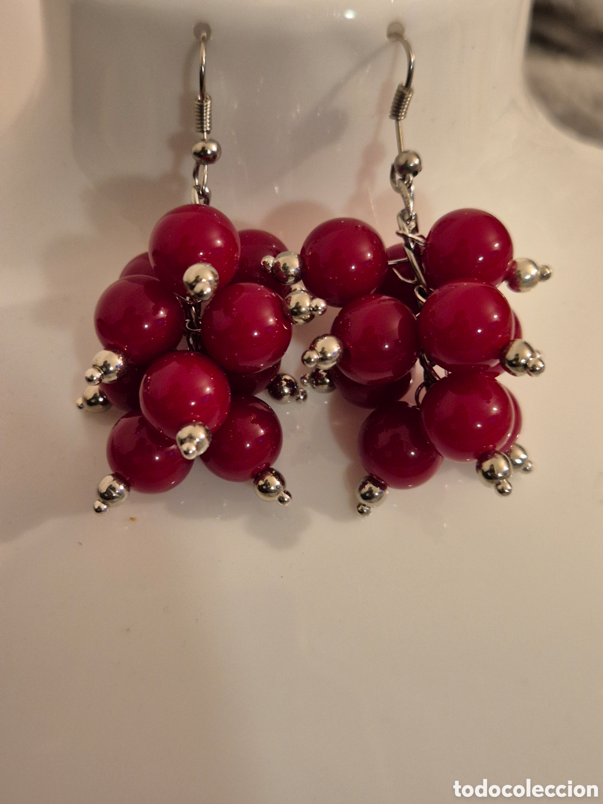 Joyeria: Pendientes artesanos racimo rojo