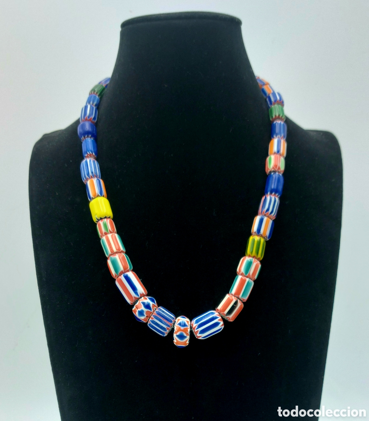 Jewelry: ANTIGUO COLLAR POPULAR DE CUENTAS VENECIANAS CHEVRON Y CORAL
