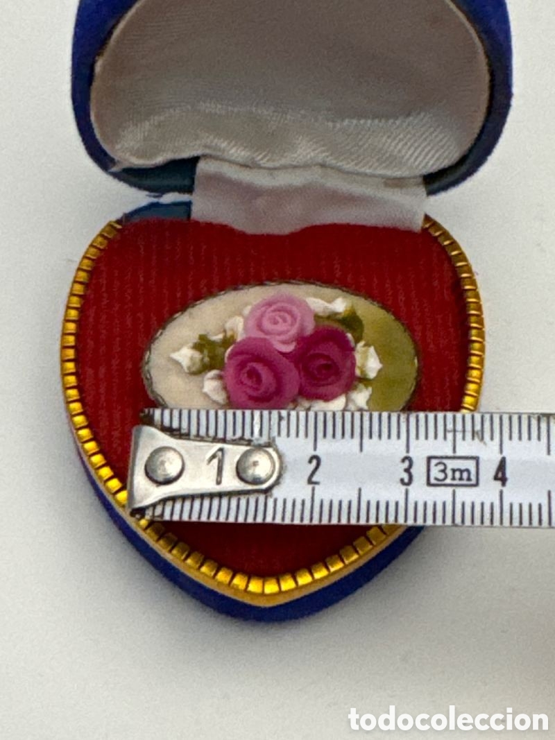 Joyeria: Broche vintage con flores y caja en forma de coraz&oacute;n - Foto 3