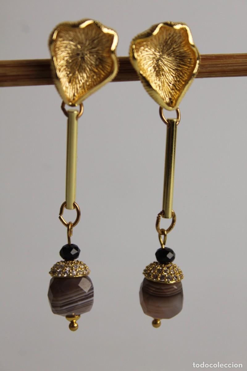 Joyeria: pendientes de &aacute;gata Botswana