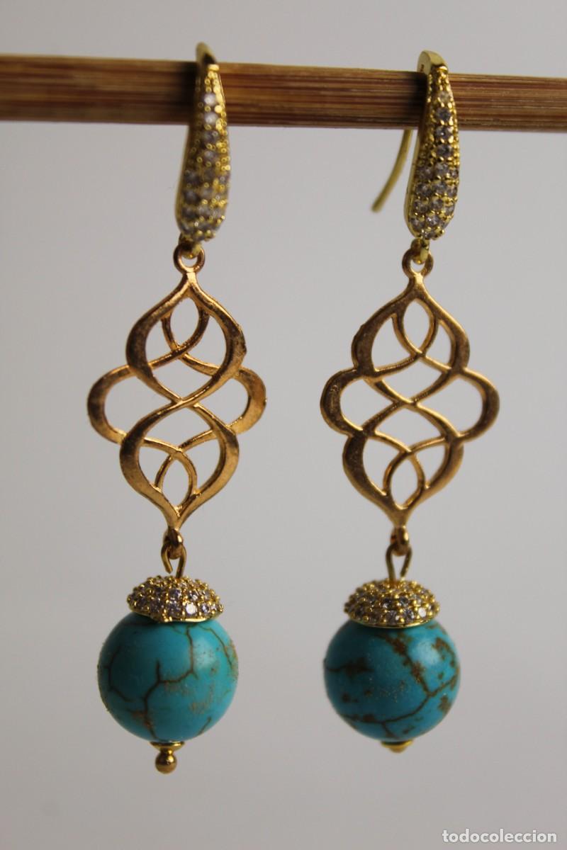 Joyeria: pulsera y pendientes de azul turquesa. pendientes de howlita