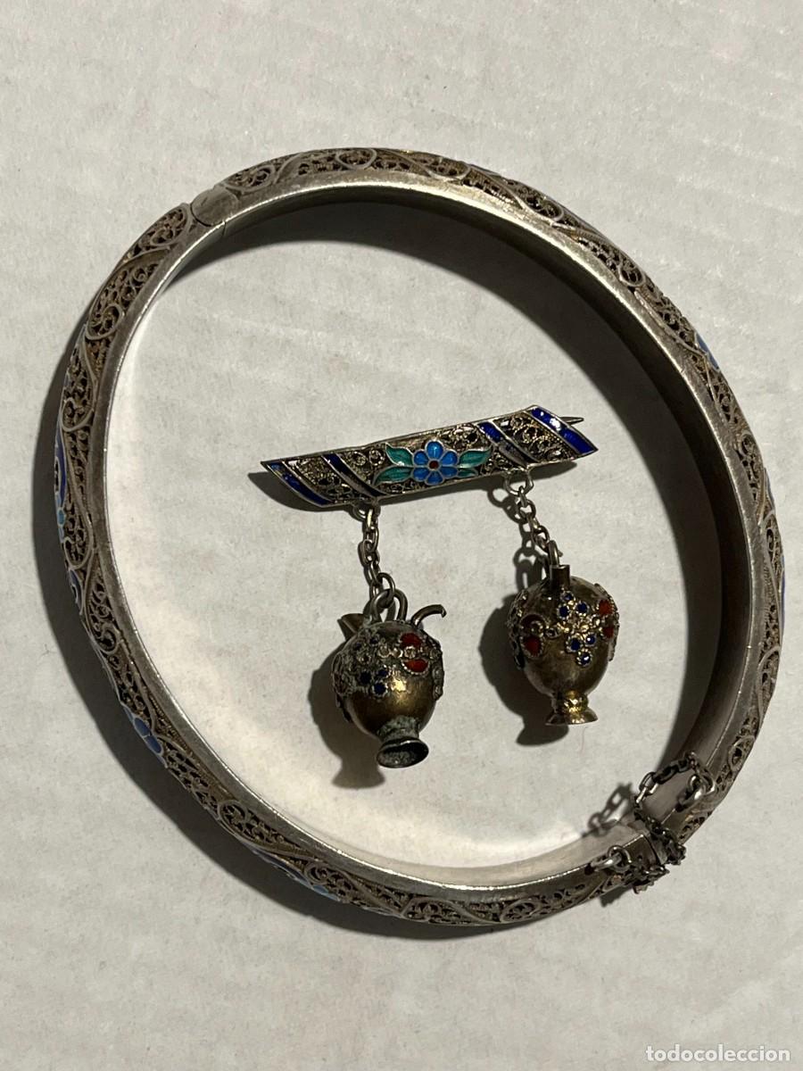 Joyeria: Pulsera y broche de filigrana de plata y esmalte, estilo retro, de 1939.Francia