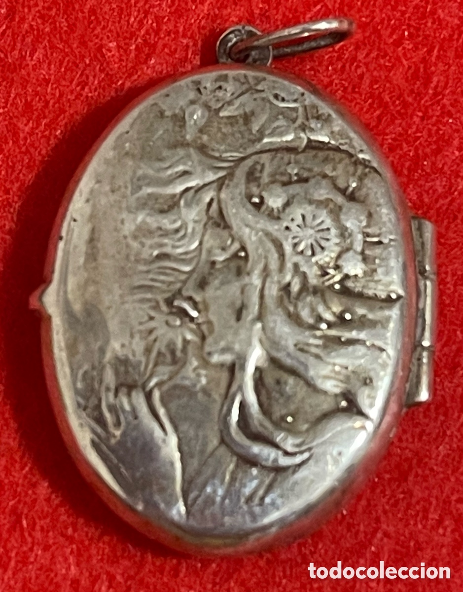 Joyeria: Precioso colgante, portarretratos Modernista, en plata de ley contrastada.