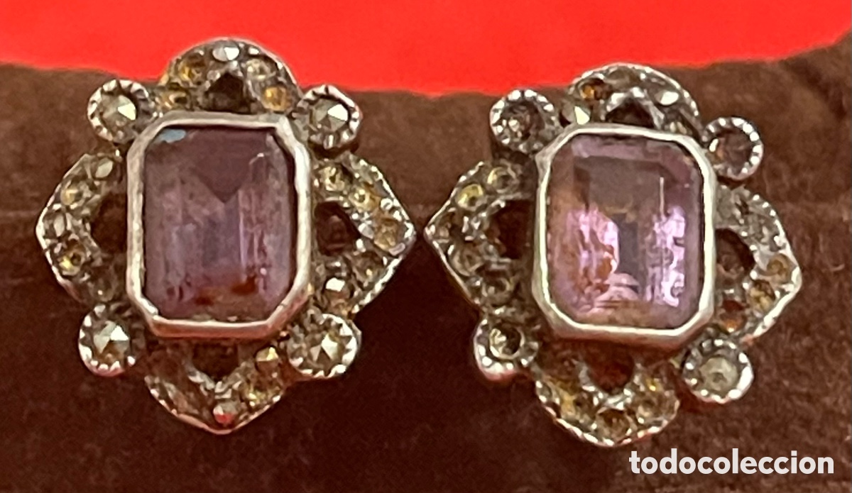 Joyeria: Antigua pareja de pendientes en plata de ley y piedra central lila