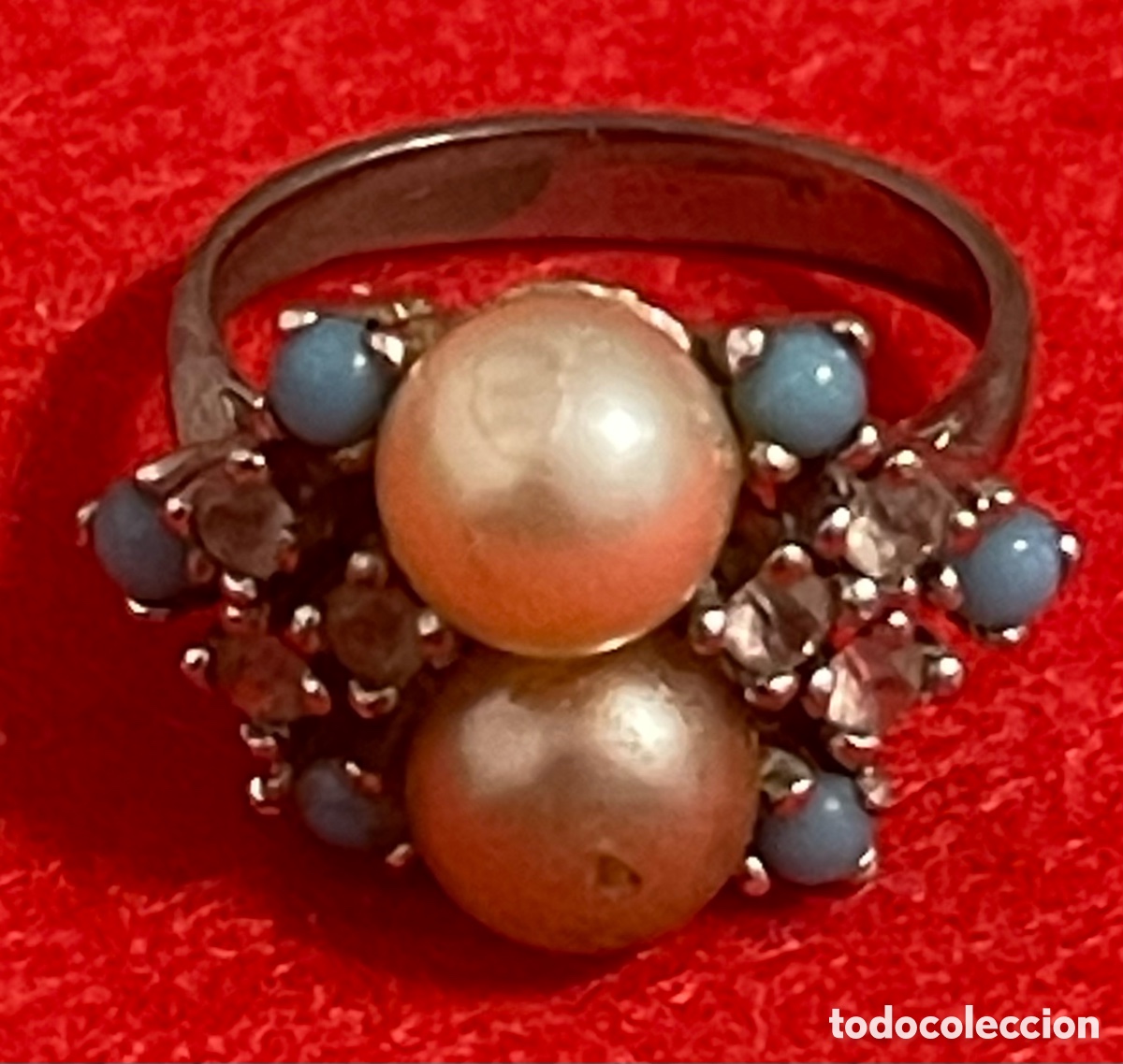 Joyeria: Hermoso, anillo, antiguo en plata de ley y pedrer&iacute;a.