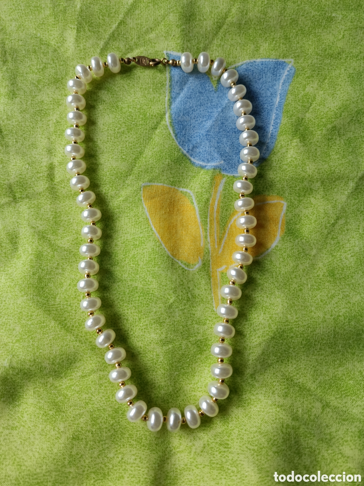 Joyeria: Collar de perlas con detalles dorados - Foto 2