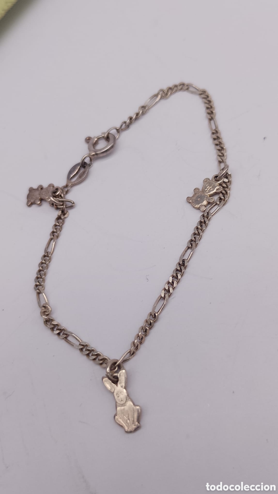 Joyeria: Pulsera plata charms.