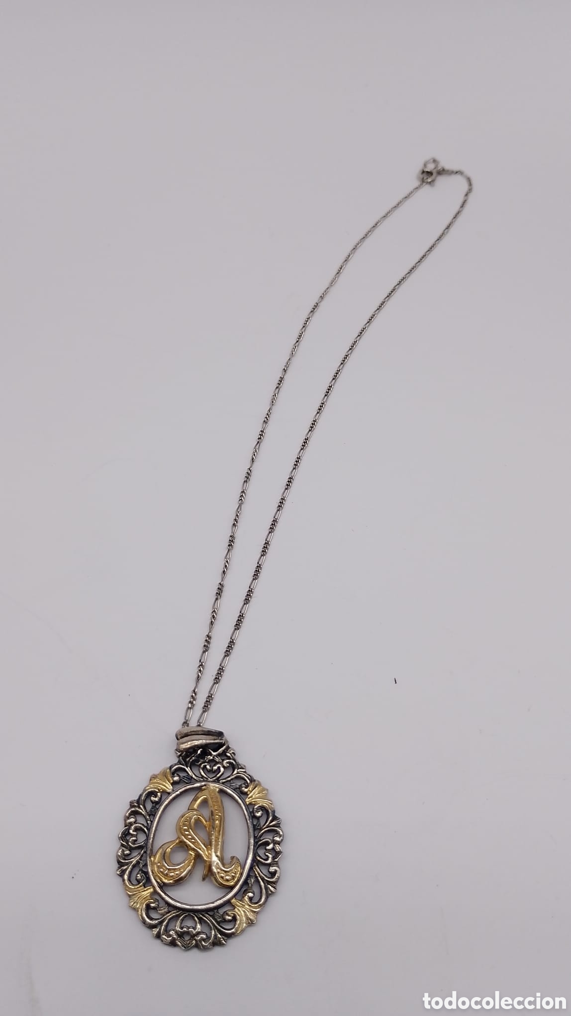Joyeria: Collar colgante con letra A en plata y oro. - Foto 2