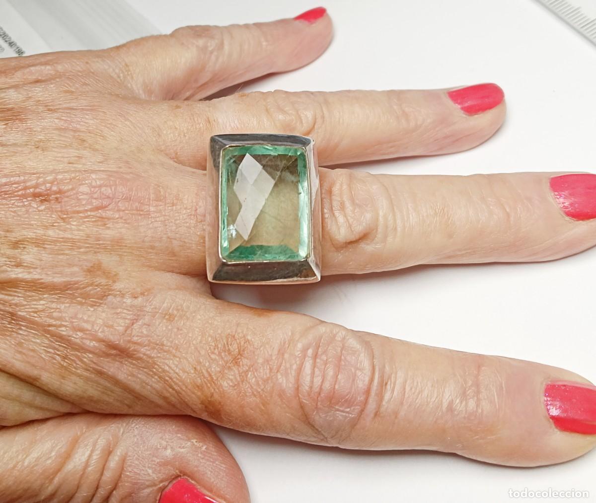 Joyeria: Espectacular Anillo de Plata de Ley 925 y Gran Piedra Verde - 19 gr - Talla 15