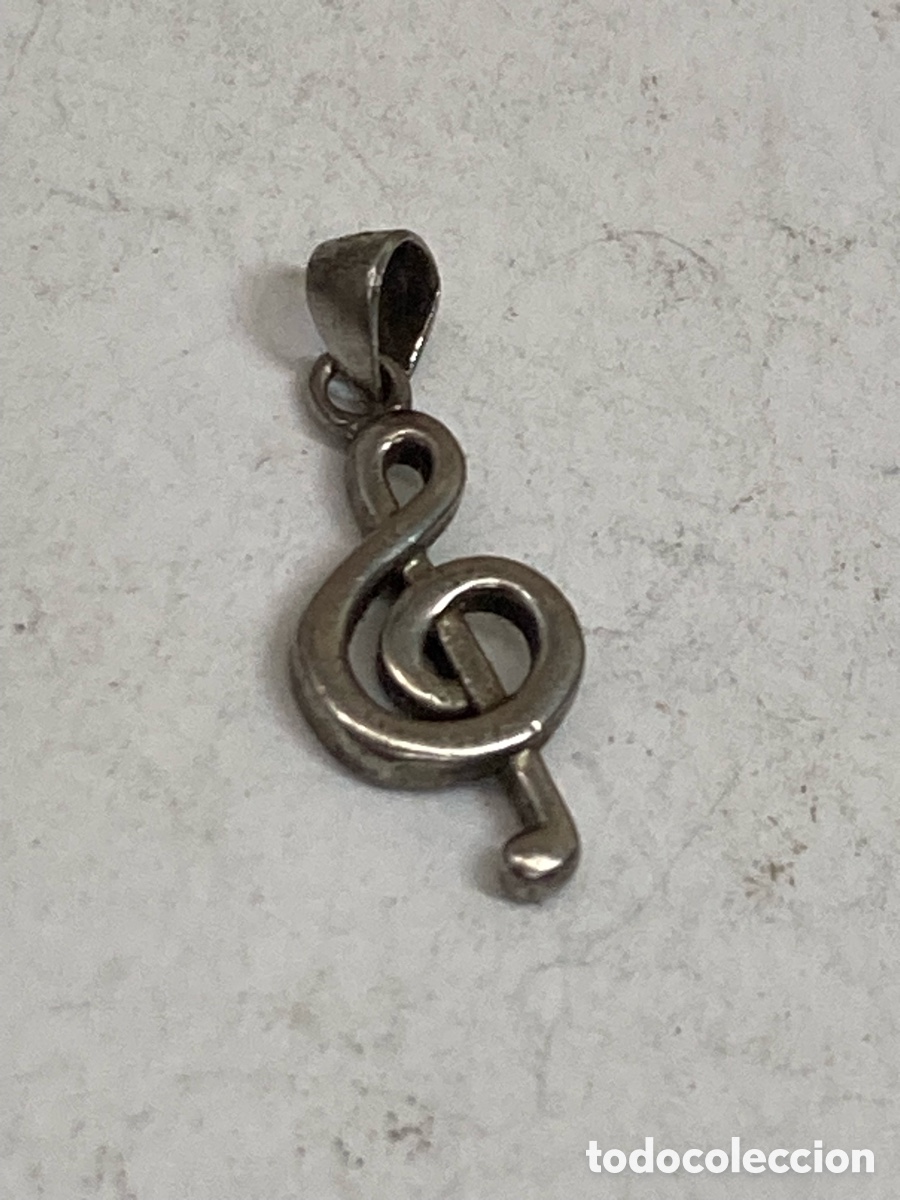 Joyeria: Colgante de plata C583