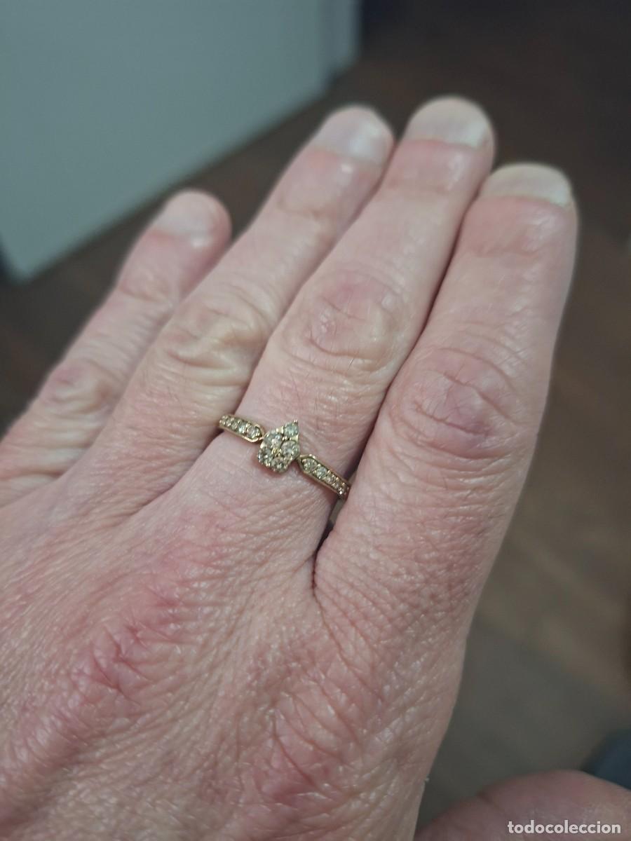 Joyeria: Anillo con brillantes color champan