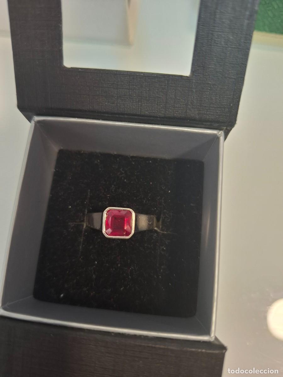 Joyeria: Anillo con rubi de madagascar