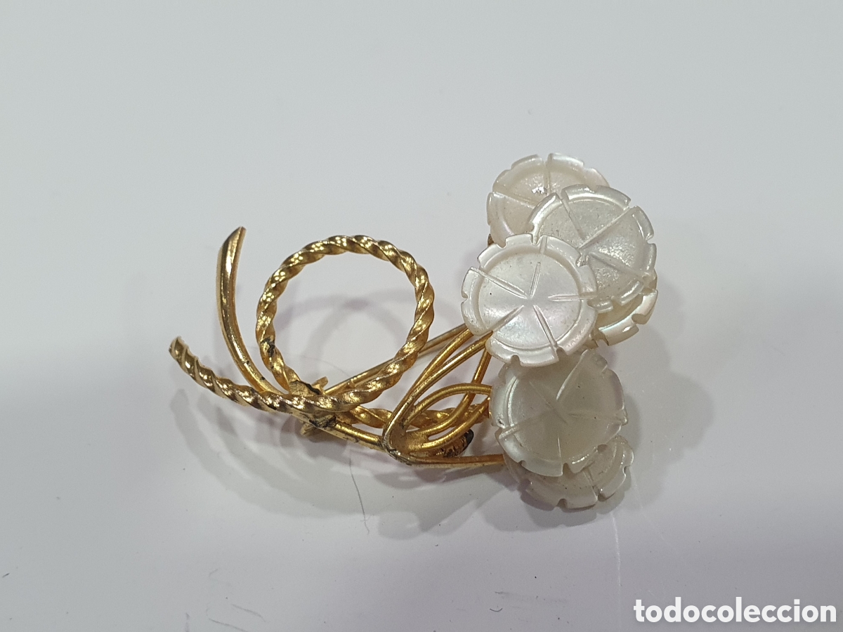 Joyeria: Broche dorado y nacar. (L127) - Foto 1