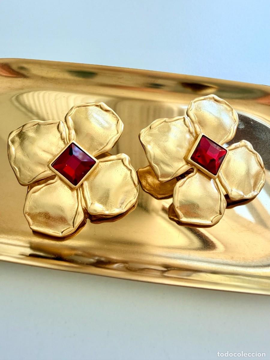 Joyeria: Pendientes Yves Saint Laurent Vintage Flor XXL Dorados Cristal Rojo YSL Francia