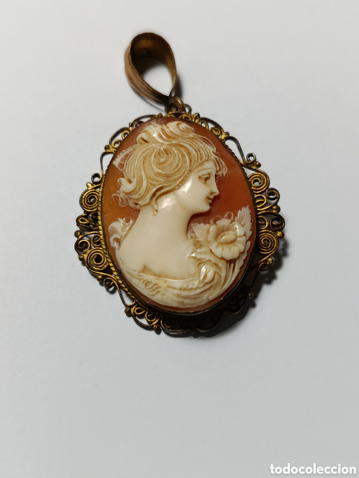 Joyeria: Antiguo colgante camafeo.