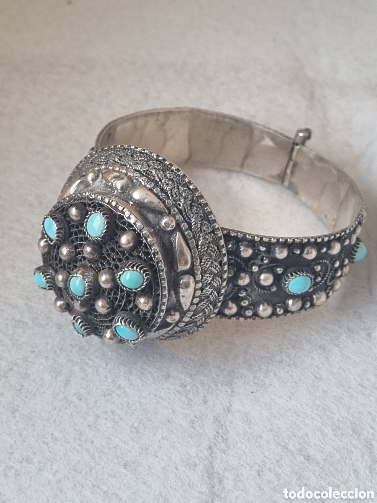 Joyeria: Brazalete con fligrana plata y turquesa